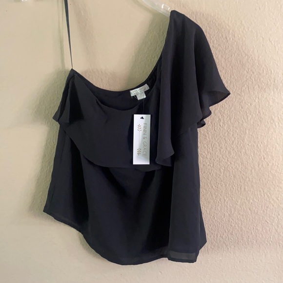 Black one shoulder ruffle top - Picture 2 of 6